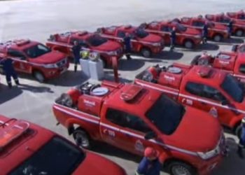 Παρουσία Μητσοτάκη η παραλαβή 20 οχημάτων από την Πυροσβεστική, δωρεά της «Παπαστράτος»