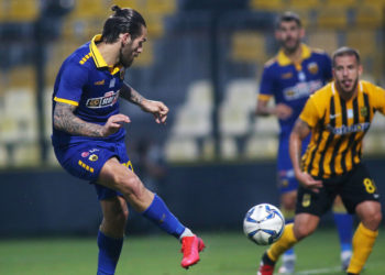 Κύπελλο Ελλάδας: Πρόκριση-θρίλερ και πέμπτος σερί τελικός για την ΑΕΚ (video)