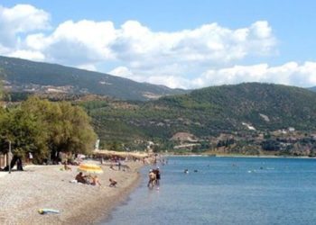 Ναύπακτος: Απόπειρα βιασμού 45χρονης σε παραλία