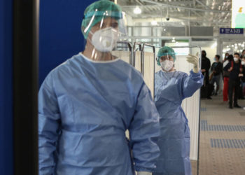 Ανοίγουν τα αεροδρόμια για τους τουρίστες – Το πρωτόκολλο ασφαλείας