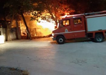 Λάρισα: Συναγερμός μέσα στη νύχτα για φωτιά στον σταθμό του ΟΣΕ