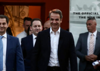 Θεοχάρης: Ξεκινάμε οργανωμένα τον τουρισμό, θέτουμε την υγεία πάνω από όλα