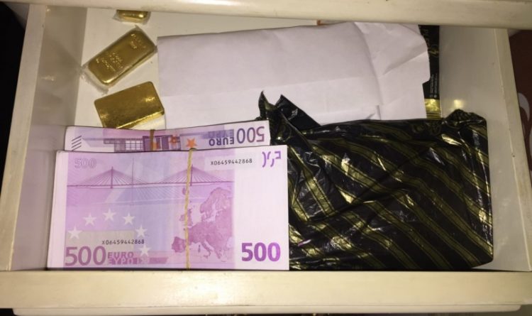 Βουλγαρία: Πολιτικός σάλος – Μετρητά, χρυσό και όπλα στο κομοδίνο του πρωθυπουργού