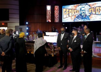 Ρίγη συγκίνησης στη Μινεάπολις: Άλλαξες τον κόσμο Τζορτζ Φλόιντ (video)