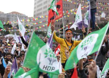 Τουρκία: Στη φυλακή τρεις βουλευτές της αντιπολίτευσης