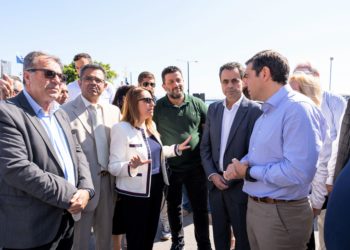 Τσίπρας: Το «Μένουμε Όρθιοι» αποτελεί μονόδρομο για των επιχειρήσεις και εργαζόμενους