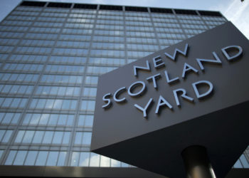 Πρώην αξιωματικός μηνύει τη Σκότλαντ Γιαρντ – Ζητά πάνω απο 500.000 ευρώ