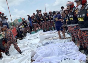 Μπανγκλαντές: Τουλάχιστον 30 νεκροί από ναυάγιο φέρι μποτ – 20 αγνοούμενοι