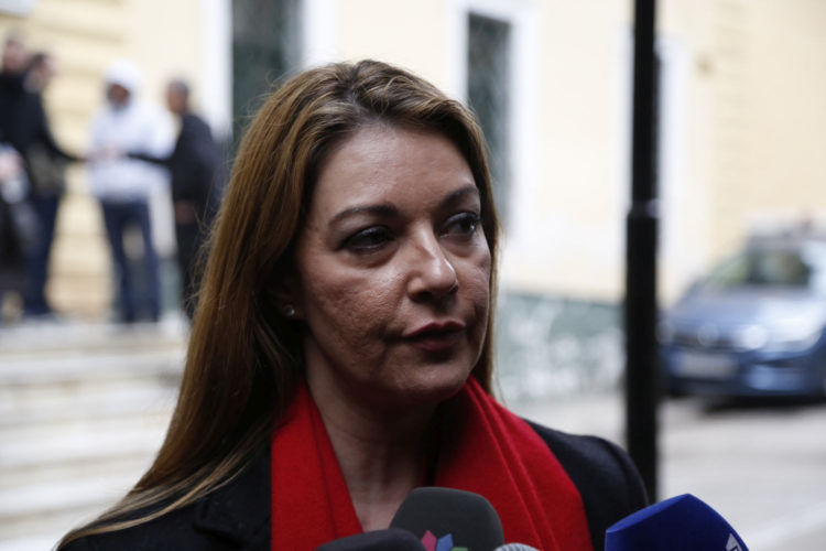 Η απάντηση της Έλενας Τζούλη