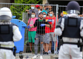 Γερμανία: Αστυνομικοί τραυματίστηκαν σε συγκρούσεις με κατοίκους που τέθηκαν σε καραντίνα στο Γκέτινγκεν