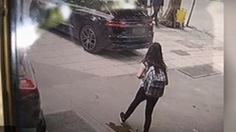 Το show της κατάρρευσης και η υπερασπιστική γραμμή της 32χρονης που παραπέμπει στον “δράκο του Κάβου”