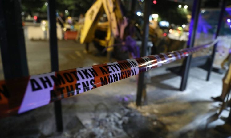 Μεγάλος Περίπατος: Ξεκίνησαν οι παρεμβάσεις στο Σύνταγμα (photos)