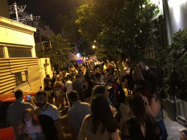 Λουκέτο σε μαγαζί στο Γκάζι λόγω συνωστισμού