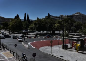 Μεγάλος Περίπατος: Μεταμορφώνεται η  πλατεία Συντάγματος (photos)