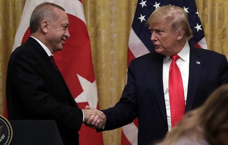 Τσαβούσογλου: Συμφωνία Τουρκίας – ΗΠΑ για συνεργασία στη Λιβύη