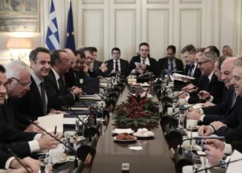 Ο Αλμούνια “έδειξε” Σημίτη και Καραμανλή για τα μνημόνια, αλλά στην Κουμουνδούρου έφτιαχναν… βίντεο!