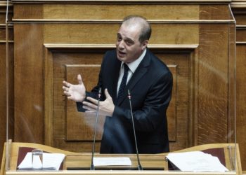 Βελόπουλος: Τεχνοκρατικό και ιδεοληπτικό το νομοσχέδιο του υπουργείου Παιδείας