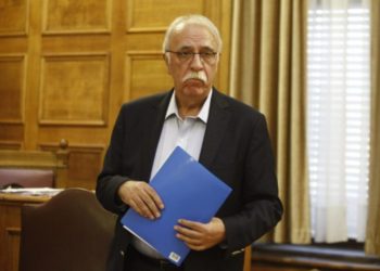 Βίτσας για τον Εβρο: Οι φράχτες δεν αποτελούν λύση