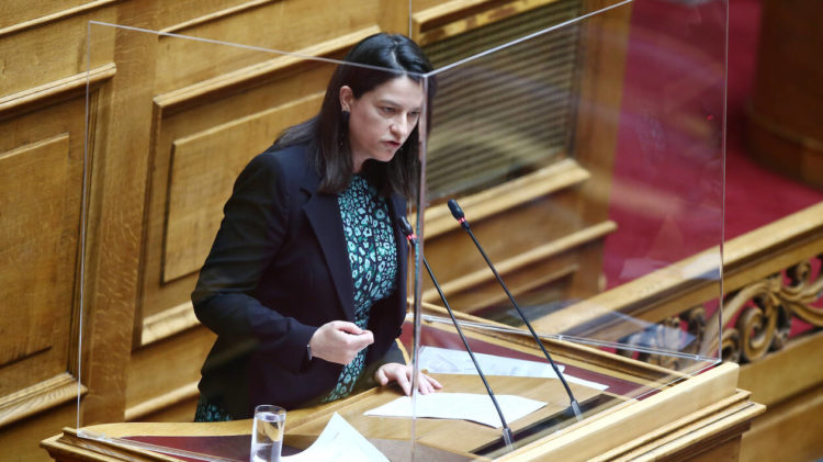 Κεραμέως: Η Ελλάδα παρουσιάζει σημαντική υστέρηση των μαθητών της