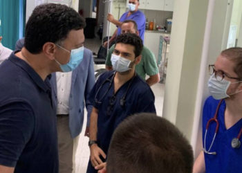 Επίσκεψη του Κικίλια στο νοσοκομείο της Λέρου