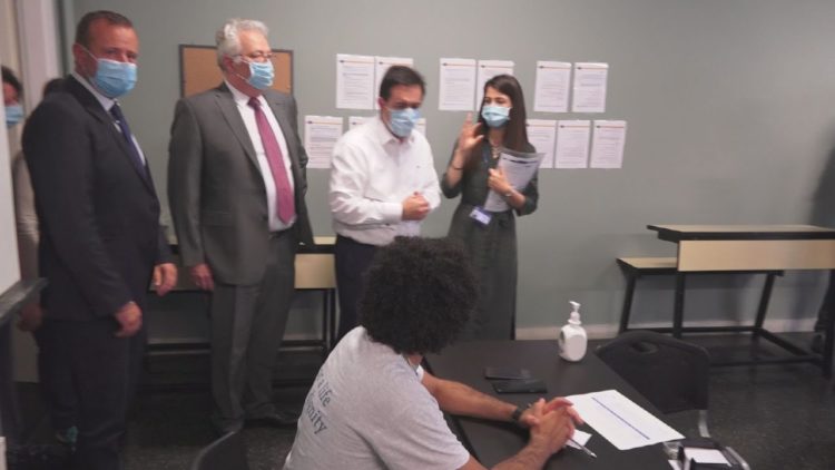 Μηταράκης: Ηλεκτρονική έκδοση ΑΦΜ για τους πρόσφυγες ως το τέλος του 2020