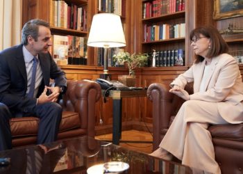 Συνάντηση Σακελλαροπούλου-Μητσοτάκη αύριο στο Προεδρικό Μέγαρο