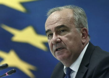 Παπαθανάσης: Οσοι δεν μπορούν να περιφρουρήσουν τον χώρο ας μην ανοίξουν