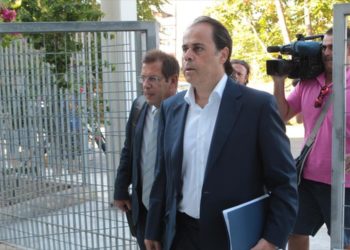 Παπασταύρου: Στοχοποιήθηκα βάναυσα – Ψέματα τα περί εμβάσματος 2,6 εκατ. ευρώ