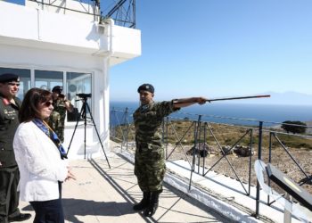 Σακελλαροπούλου από το Αγαθονήσι: Η Ελλάδα δεν απεμπολεί τα κυριαρχικά της δικαιώματα