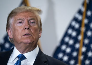 Νέοι μπελάδες για τον Τραμπ: Η ανιψιά του εκδίδει βιβλίο για τον “πιο επικίνδυνο άνδρα του κόσμου”