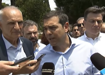 Τσίπρας: Μαφιόζικα ο Μητσοτάκης βρίσκει ανύπαρκτα σκάνδαλα για να κρύψει την οικονομική του αποτυχία (video)