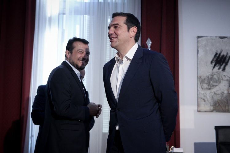 Τη διαγραφή του Ν. Παππά από την Κ.Ο. του ΣΥΡΙΖΑ ζητάει η κυβέρνηση από τον Αλ. Τσίπρα (video)