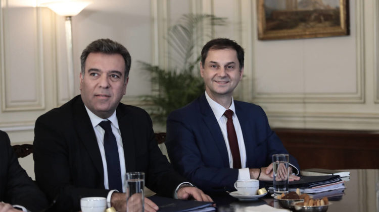 Στην Κω για την υποδοχή της πρώτη πτήσης από το εξωτερικό ο Χ. Θεοχάρης