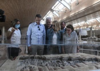 Συνάντηση Μητσοτάκη – Μπορέλ και μήνυμα στην Τουρκία: Σταματήστε τις προκλήσεις, θα προασπίσουμε τα δικαιώματά μας