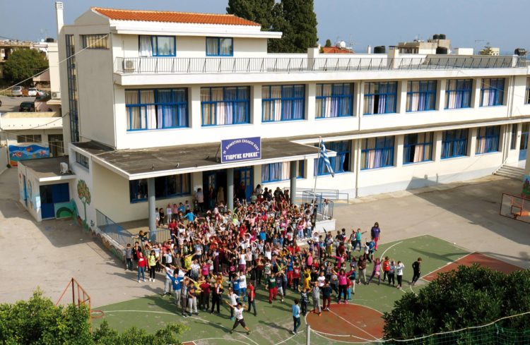 ΔΟΕ: Καταγγελία για αστυνομικούς ελέγχους σε Δημοτικά σχολεία της Χϊου