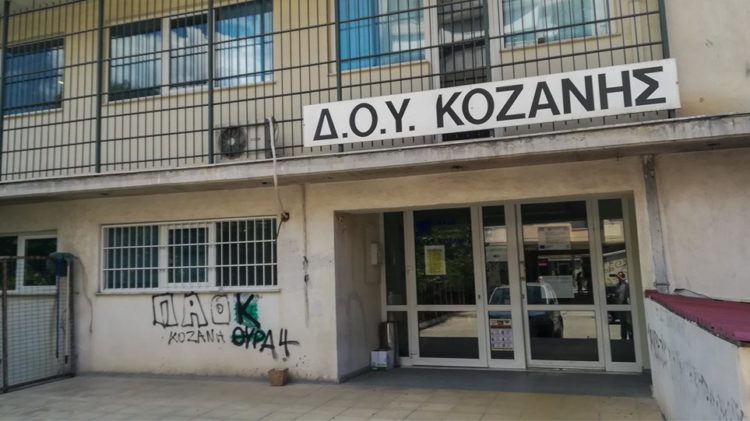 Κοζάνη: Χαροπαλεύει ο 56χρονος που δέχτηκε επίθεση με τσεκούρι – Διασωληνωμένη παραμένει η 67χρονη