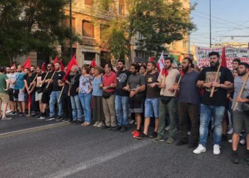 Συλλαλητήριο κατά του νομοσχεδίου για τις διαδηλώσεις στο κέντρο της Αθήνας