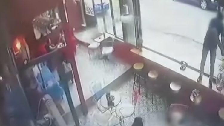 Περιστέρι: Καρέ – καρέ η δολοφονία Κούρδου στην καφετέρια του Μάνου Παπαγιάννη