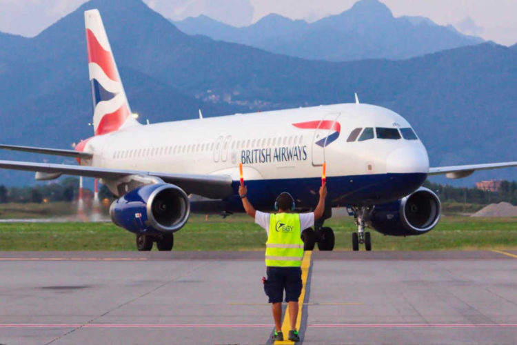 Άνοιξαν οι πύλες των ελληνικών αεροδρομίων για απευθείας πτήσεις από τη Βρετανία