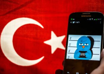 Τουρκία: Ο Ερντογάν επιχειρεί να πάρει τον έλεγχο και των social media – Το νομοσχέδιο που προκαλεί οργή