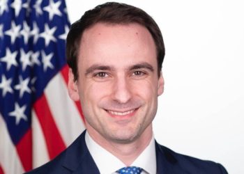ΗΠΑ: Νέος Υφυπουργός Αμυνας ο 34χρονος ομογενής Μάικλ Κράτσιος