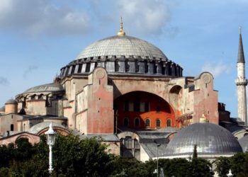 Άγκυρας: Εκνευρισμός μετά την παρέμβαση Πομπέο για την Αγία Σοφία