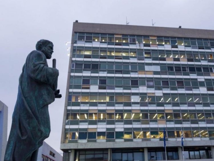 Συναγερμός στο ΑΠΘ – Φοιτήτρια ιατρικής θετική στον ιό