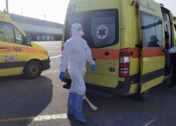 Κρήτη: Σε καραντίνα τουρίστρια από τη Ρουμανία που βρέθηκε θετική στον κορονοϊό