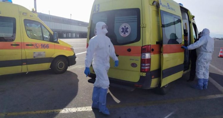 Κρήτη: Σε καραντίνα τουρίστρια από τη Ρουμανία που βρέθηκε θετική στον κορονοϊό