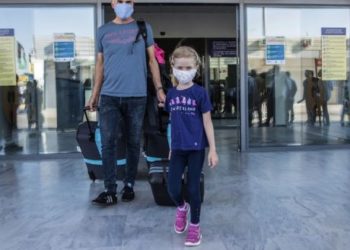 Ζάκυνθος: Στο νησί 1.200 Βρετανοί – Συνεχείς έλεγχοι για κορονοϊό