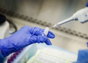 Κορονοϊός: Σχεδόν τα μισά κρούσματα μολύνονται από ασυμπτωματικούς φορείς