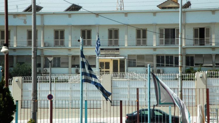 Νέες έρευνες στις φυλακές Κορυδαλλού – Βρήκαν από τρυπάνια έως αυτοσχέδια μηχανή Tattoo