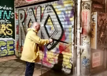 Δήμος Αθηναίων: Μεγάλη αντιγκράφιτι παρέμβαση σε όλη την οδό Αθηνάς