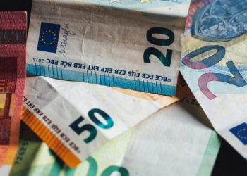 Επίδομα 534 ευρώ: Ξεκίνησε η καταβολή σε 178.000 ελεύθερους επαγγελματίες